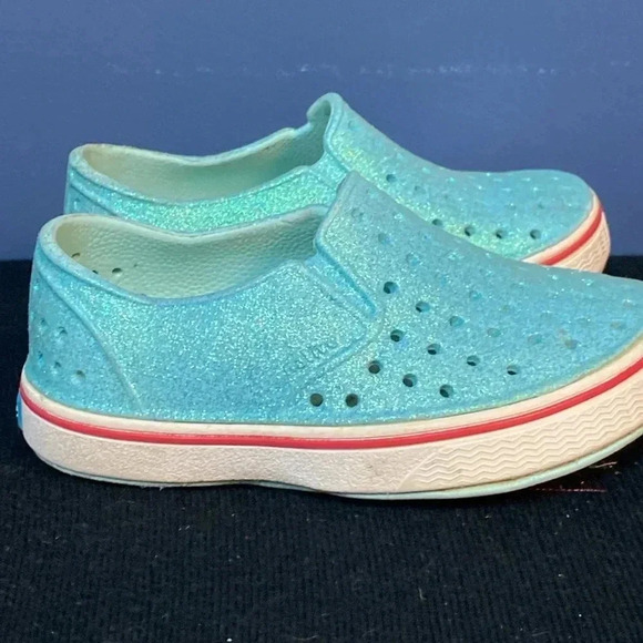 NATIVE SLIP ON SHOES TEAL GLITTER GIRLS SHOES SIZE 7 GOOD CLEAN CONDITION - Picture 4 of 13